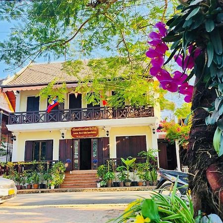 Anisa Mekong Riverside Villa Луангпхабанг Экстерьер фото