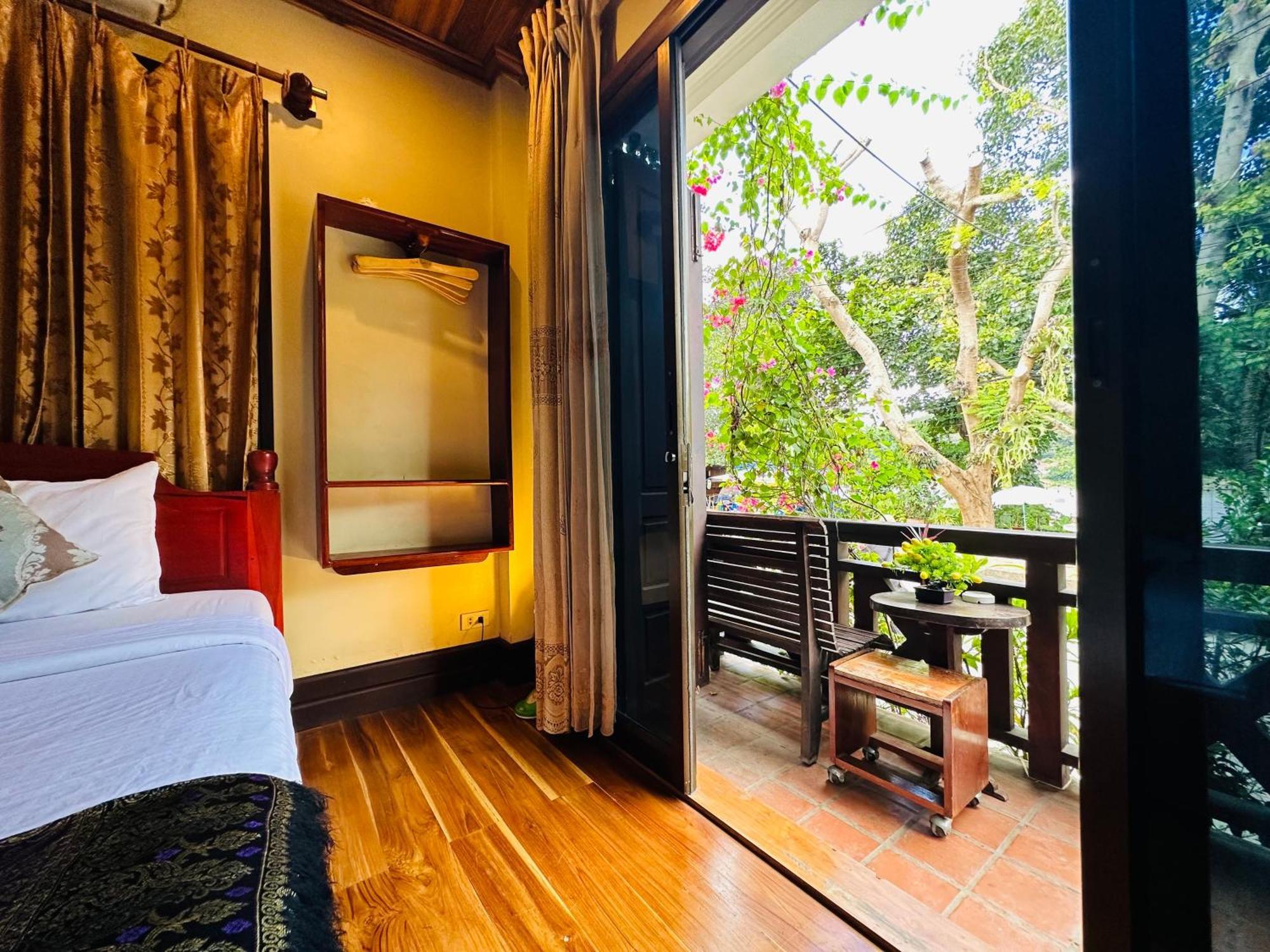Anisa Mekong Riverside Villa Луангпхабанг Экстерьер фото
