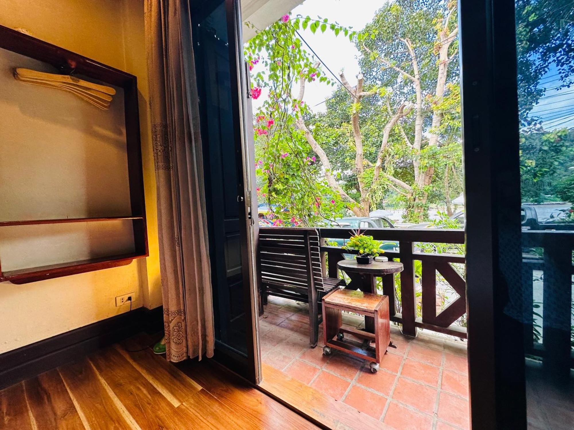 Anisa Mekong Riverside Villa Луангпхабанг Экстерьер фото